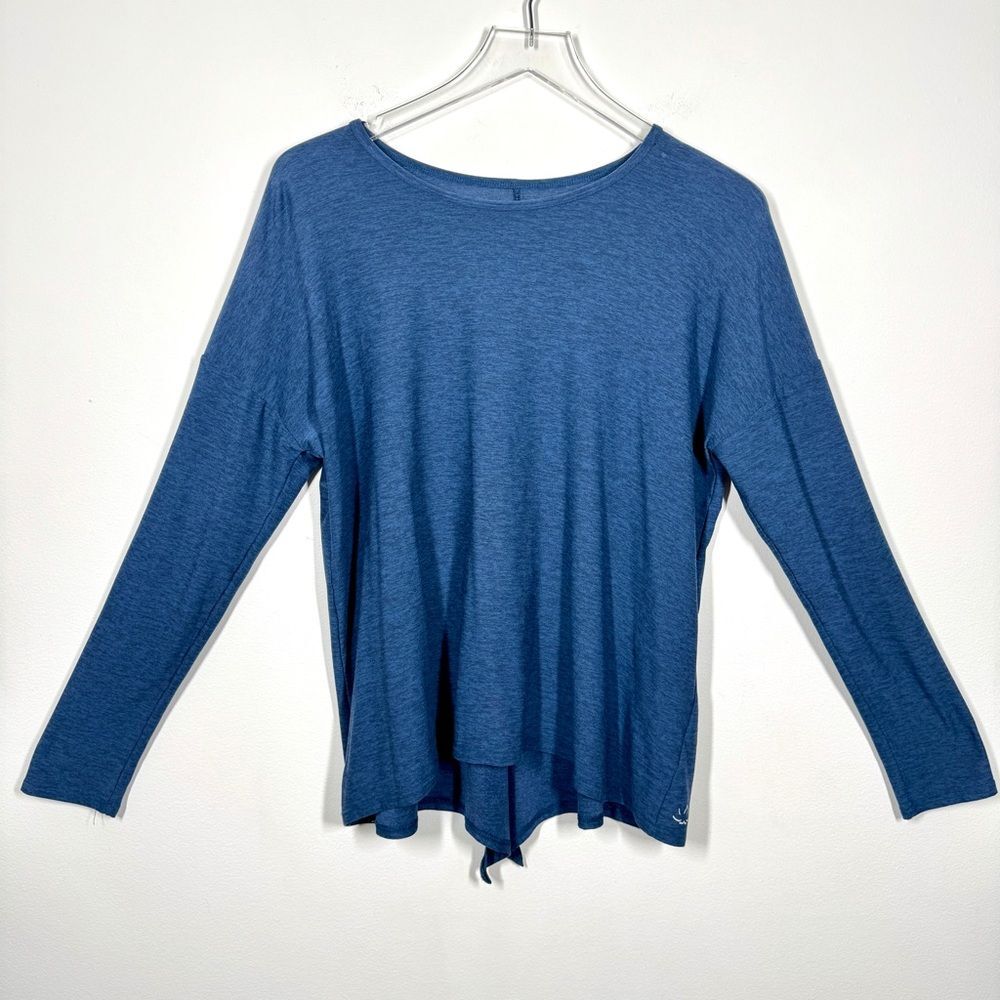 Beyond Yoga Women’s Size Medium Draw the Line Tie Back Top Blue Long Sleeve Tee